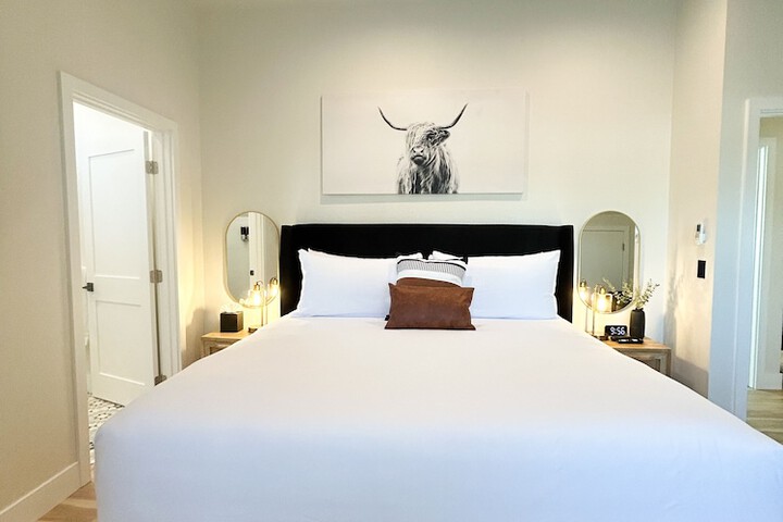 Room 43 of 131