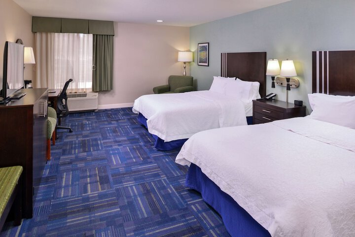 Room 27 of 47