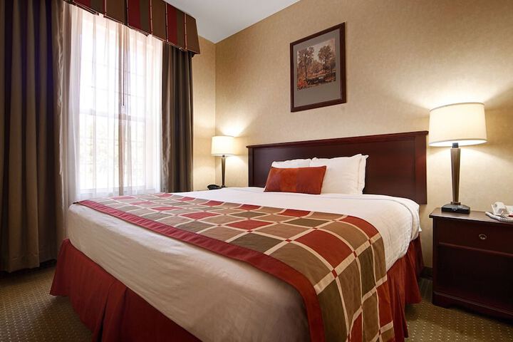 Room 10 of 22