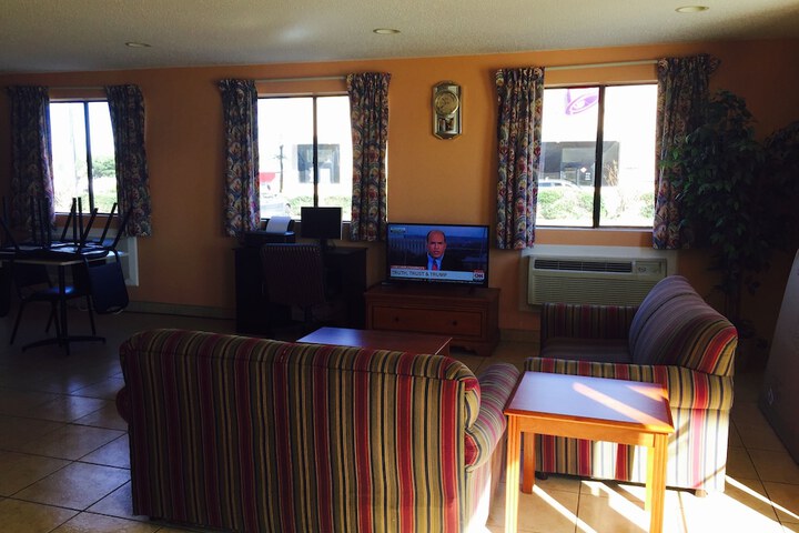 Texas Inn & Suites
