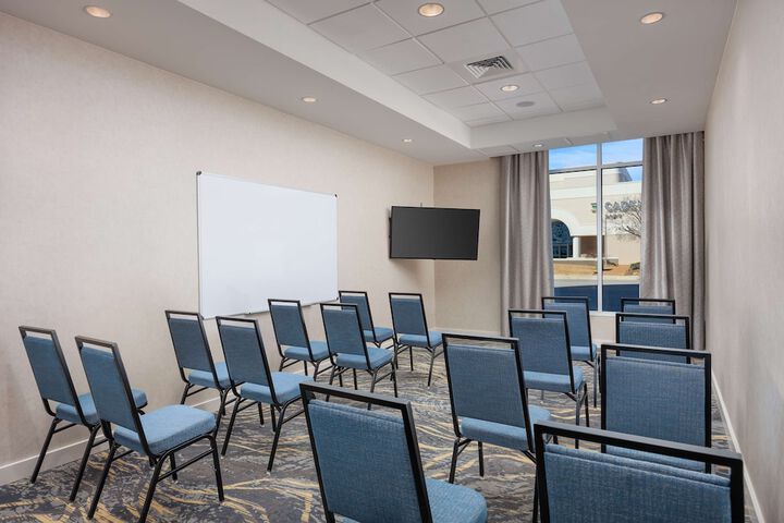 Hampton Inn & Suites Huntsville Downtown