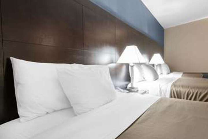 Room 82 of 116