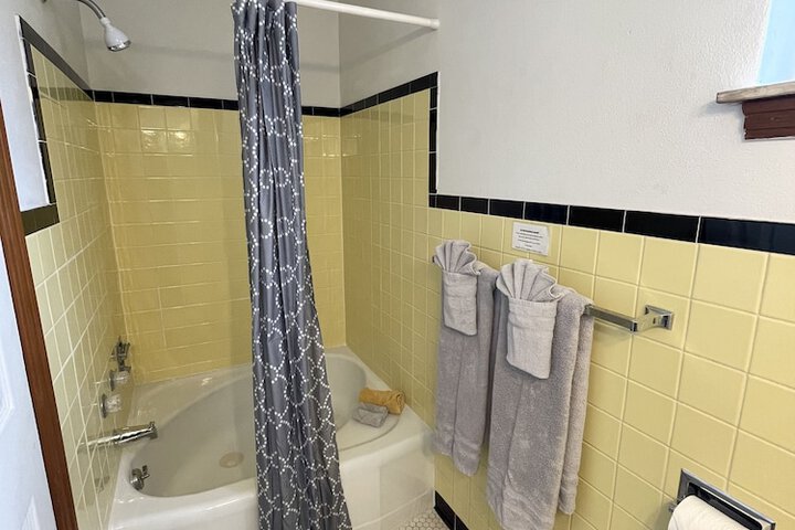 Room 7 of 20