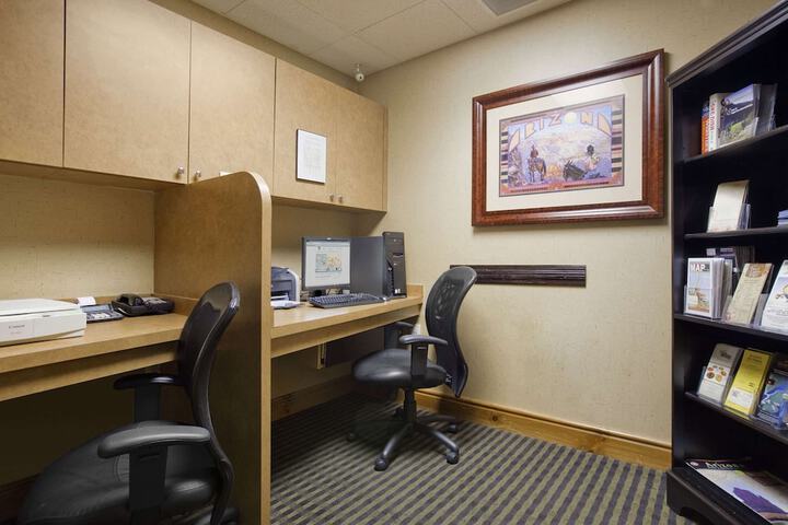 Business Center 45 of 48
