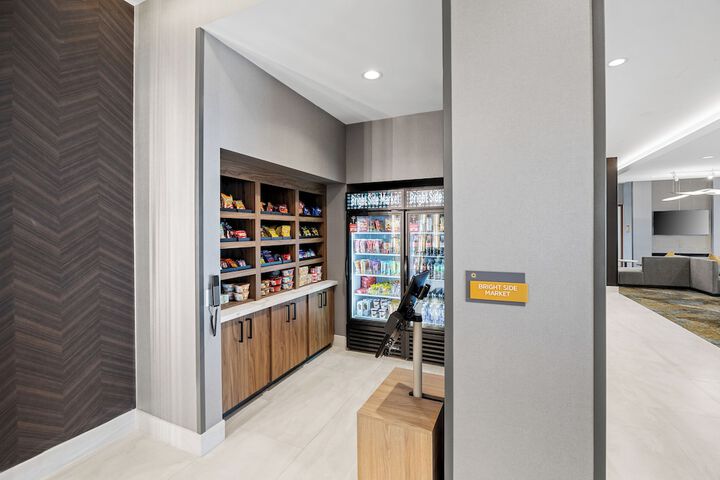La Quinta Inn & Suites by Wyndham La Habra