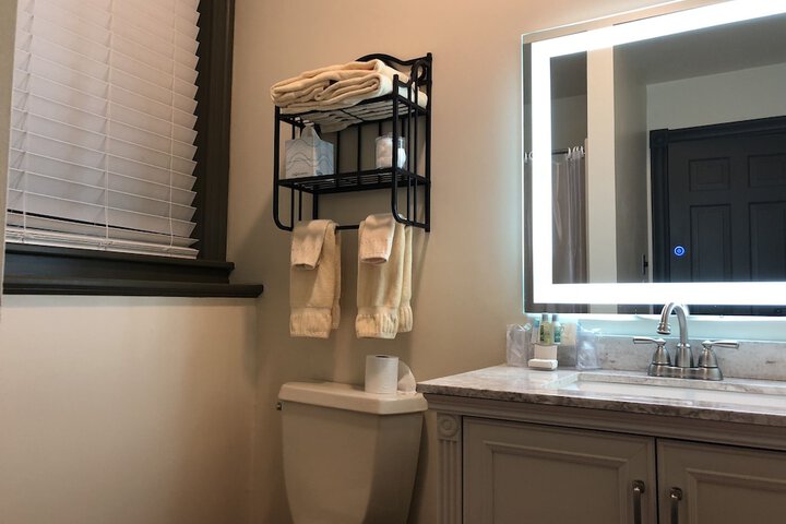 Room 42 of 105
