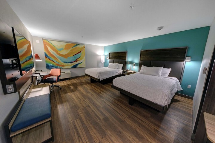 Room 22 of 28