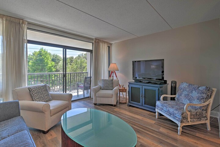 Pawleys Island Condo Retreat w / Beach Access!