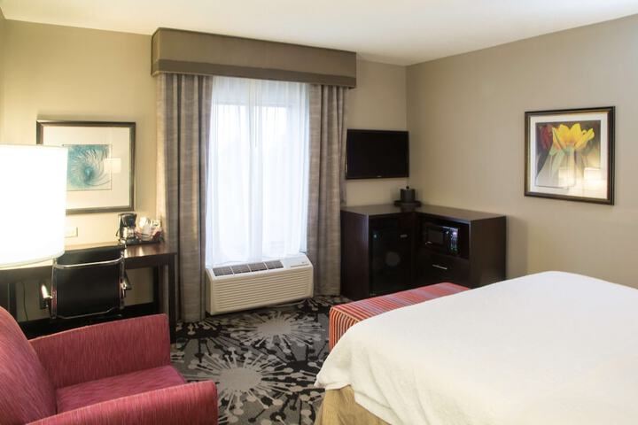 Hampton Inn Oxford / Conference Center