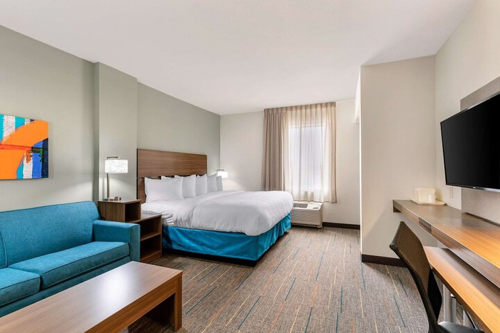 Room 18 of 38
