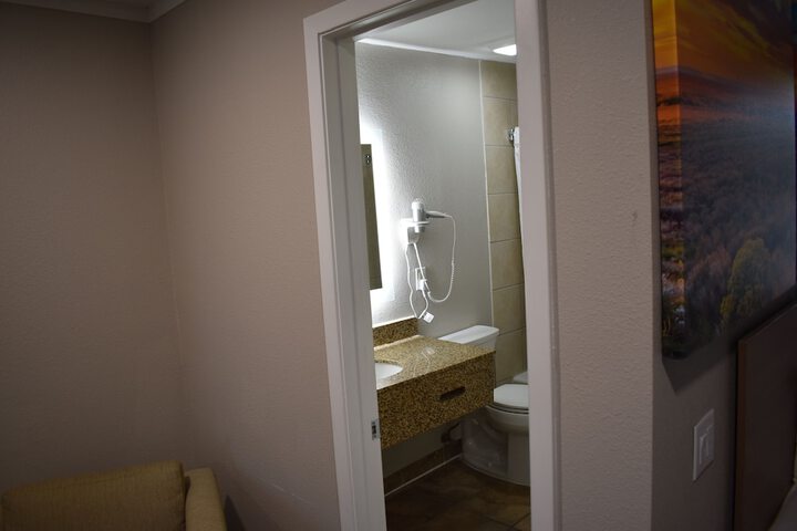 Room 20 of 26