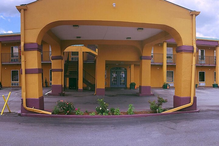Hotel 4 of 34