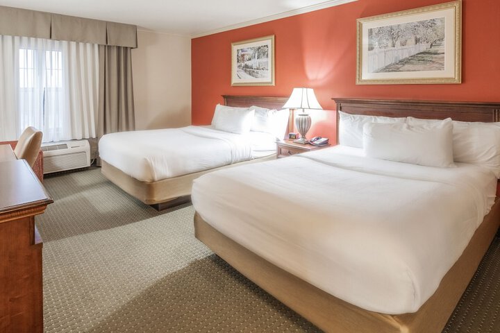 The Elms Hotel