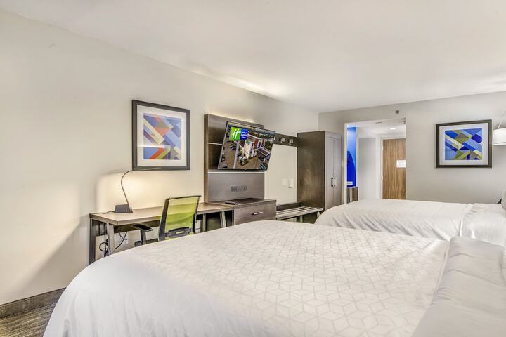 Holiday Inn Express & Suites Longview North by IHG