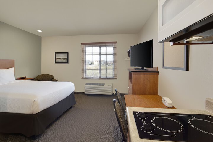 Room 11 of 16