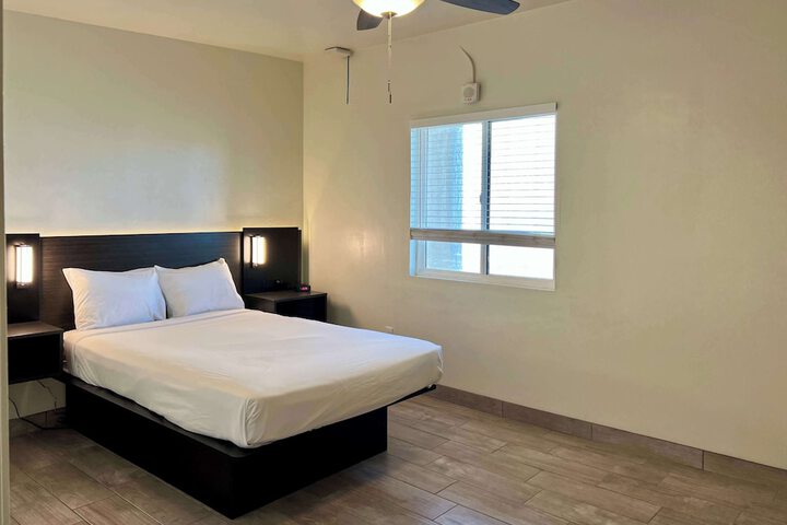 Room 26 of 30