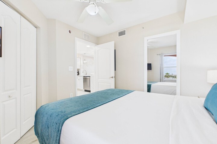 Surf Beach Treasure Island Resort