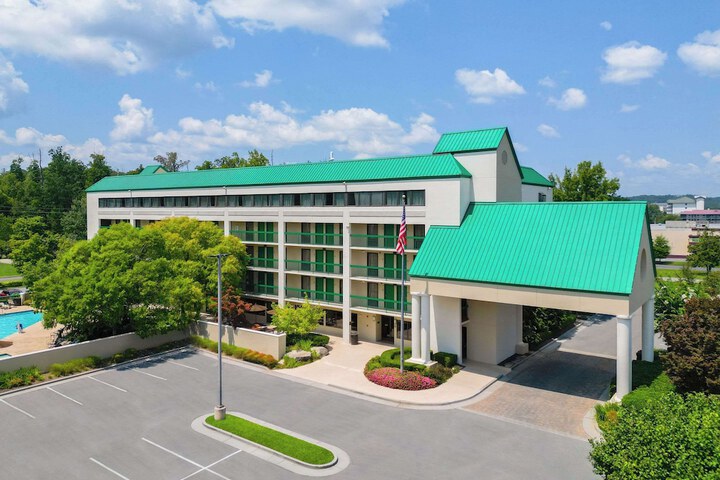 Hotel 4 of 73