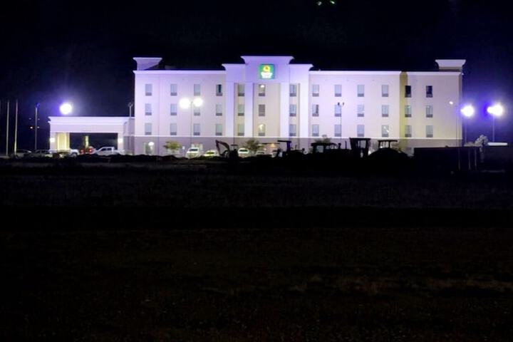 Quality Inn & Suites Pearsall