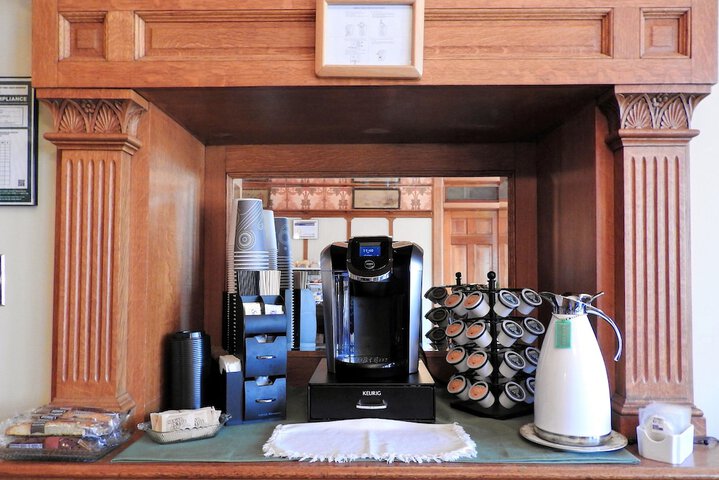 Breakfast/Coffee Service 73 of 101
