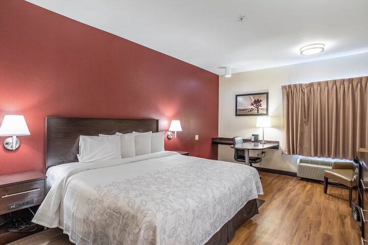 Room 33 of 34