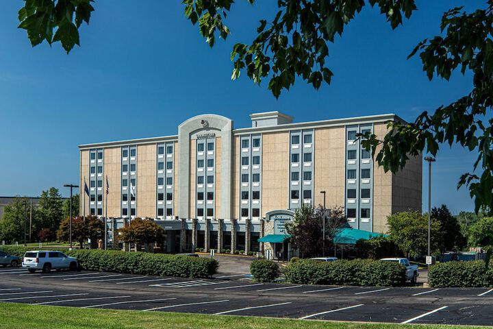DoubleTree by Hilton Pittsburgh Airport