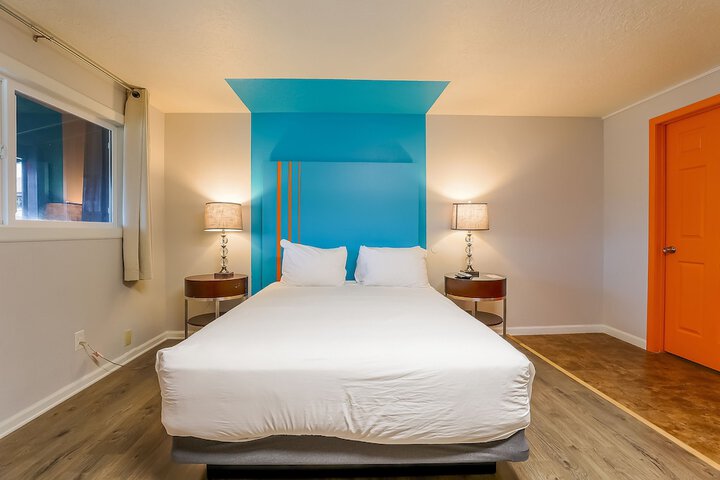 Coast River Inn by OYO Seaside
