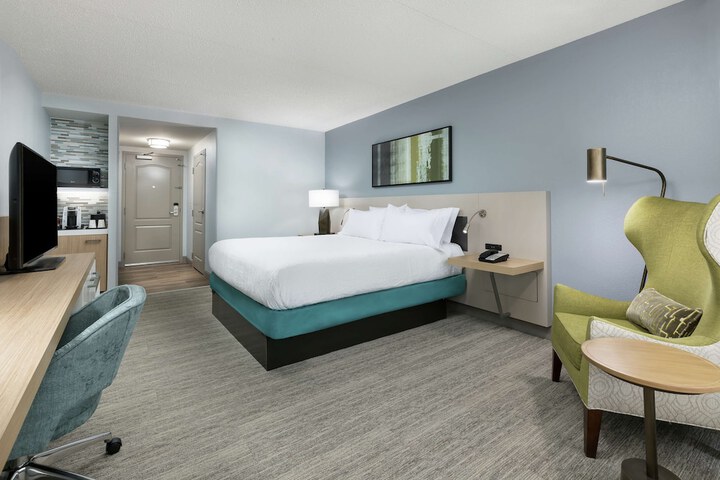 Room 21 of 35