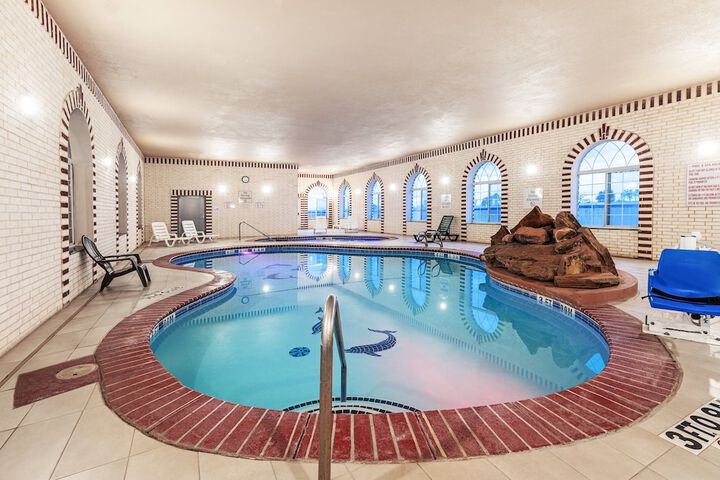 Pool 8 of 38