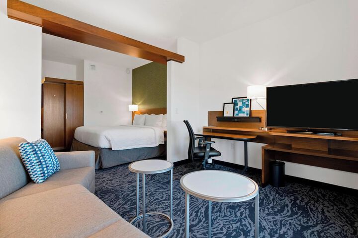 Room 14 of 39