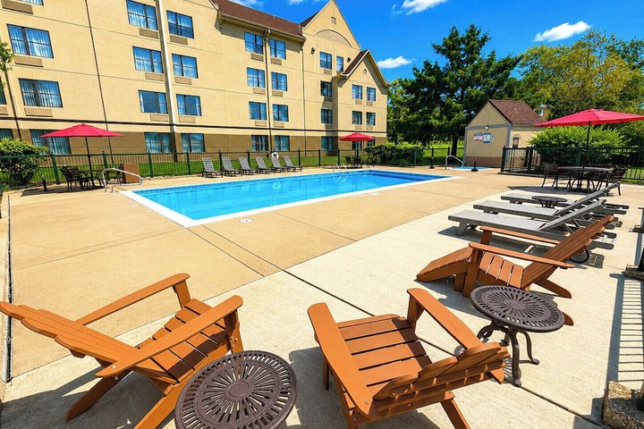 Branson Hillside Hotel