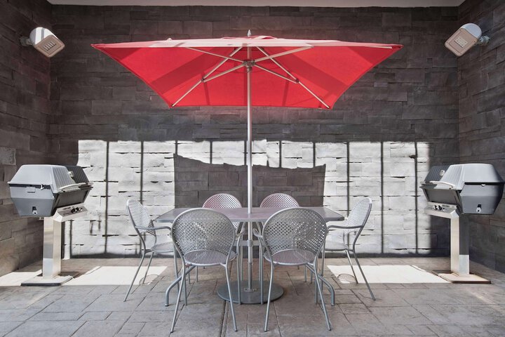 Terrace/Patio 38 of 40