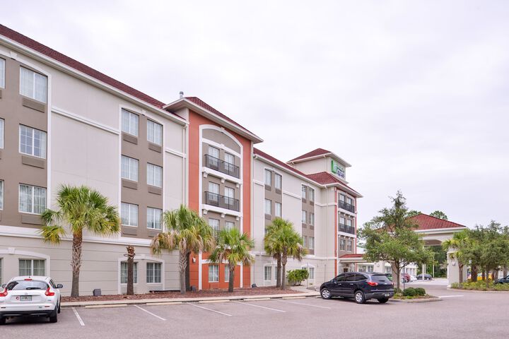 Hotel 10 of 73