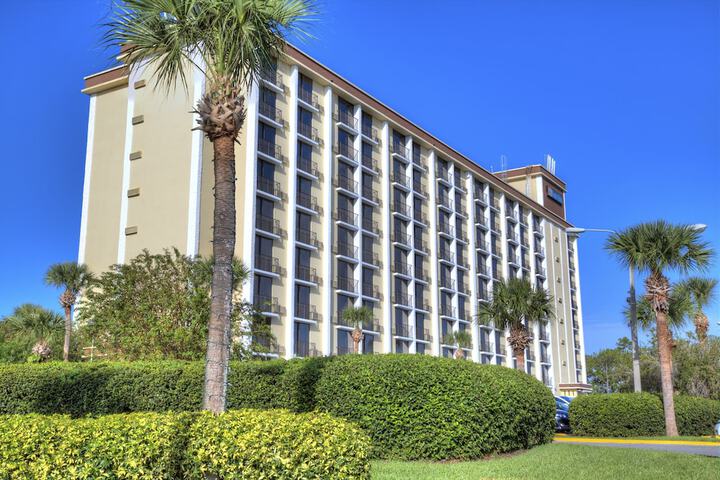 Hotel 4 of 59
