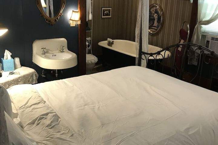 Room 21 of 41