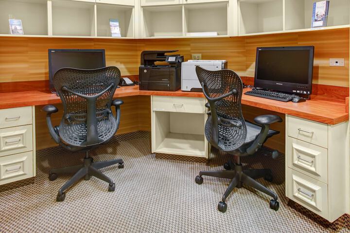 Business Center 48 of 49
