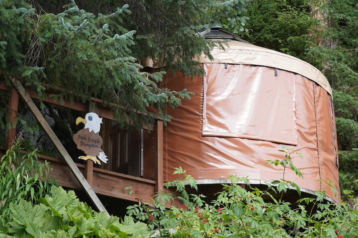 Nauti Otter Inn and Yurt Village