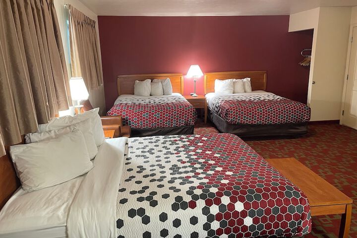Harmony Inn & Suites