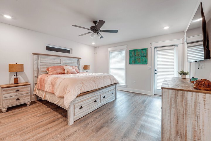 Near State Parks: Carrabelle Home w / Beach Access!