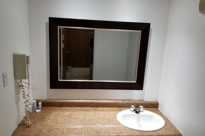 Room 14 of 29