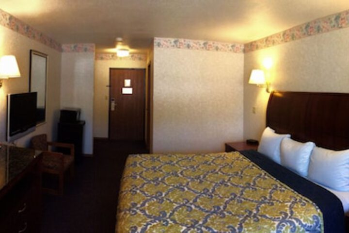 Room 40 of 43