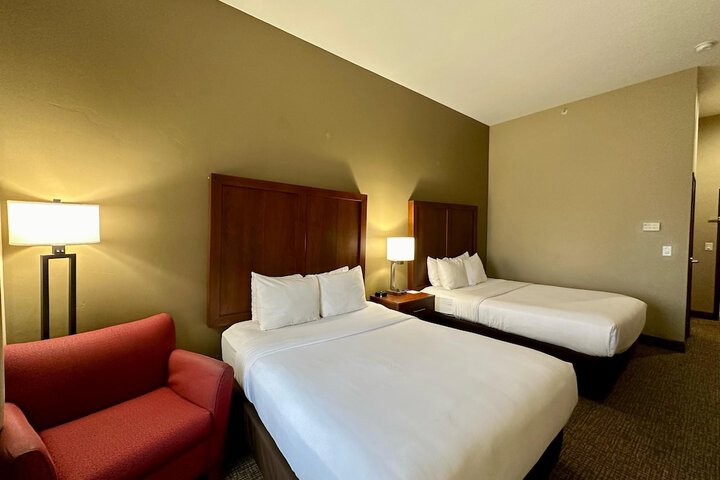 Room 15 of 83