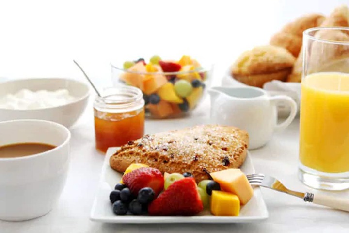 Breakfast/Coffee Service 34 of 44