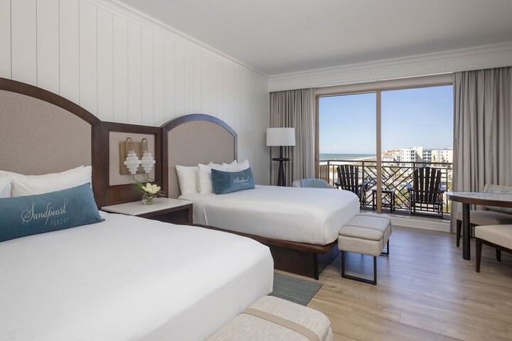 Sandpearl Resort