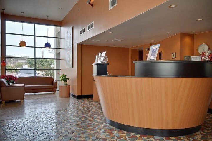 Hotel Interior 6 of 22
