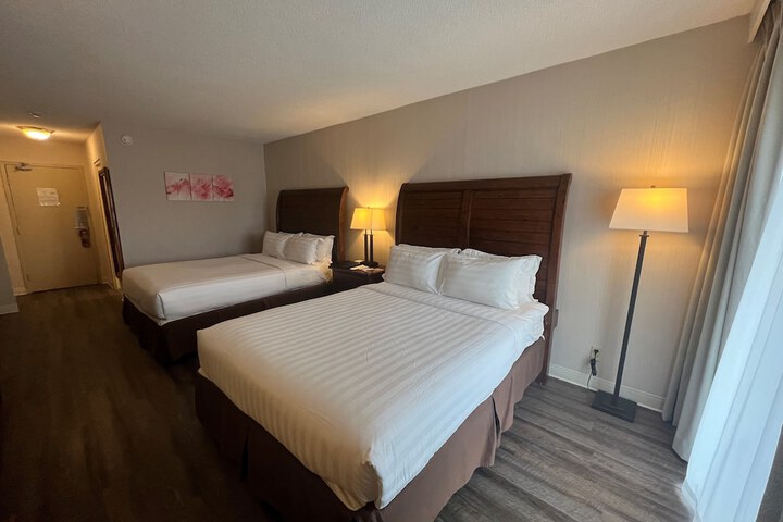 Room 32 of 151