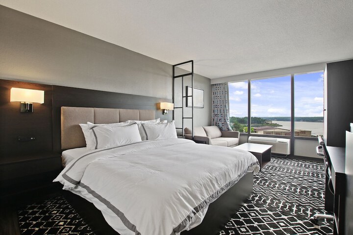 Room 40 of 148