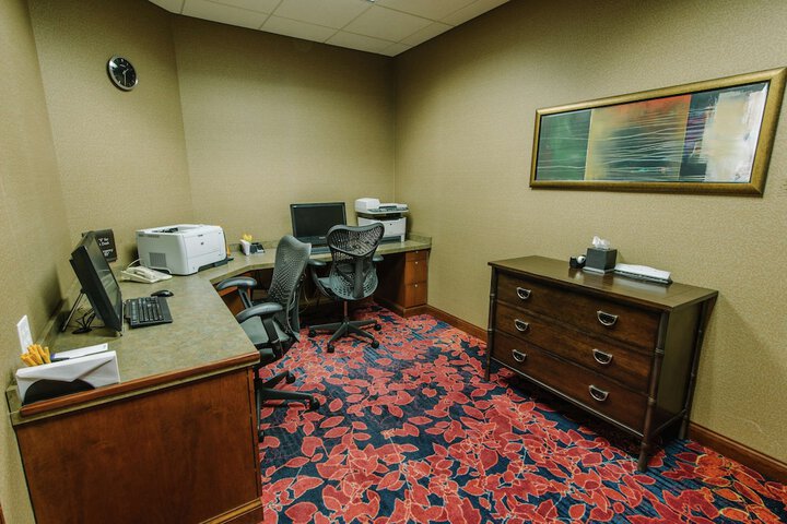 Business Center 66 of 66