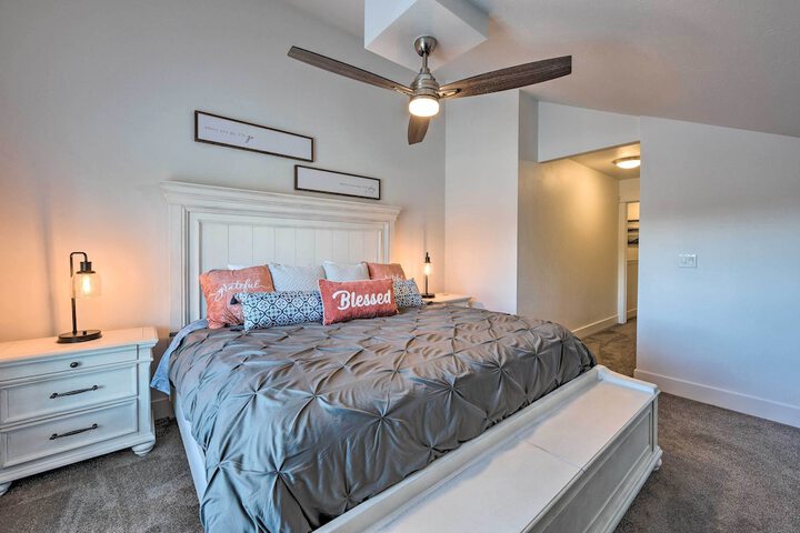 Charming Mccall Townhome: Hike Fish, & Ski!