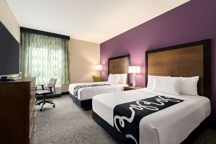 Room 12 of 25